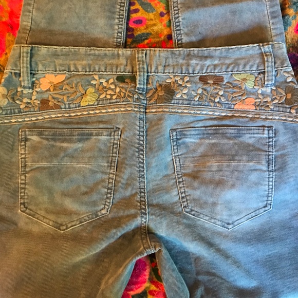 Free People crochets corduroys - Picture 4 of 11